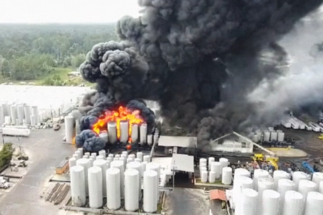 Pysu BREAKING NEWS: Just hours ago, a tremendous fire broke out in…See more