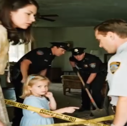 Pysu She called 911, saying someone was in her room