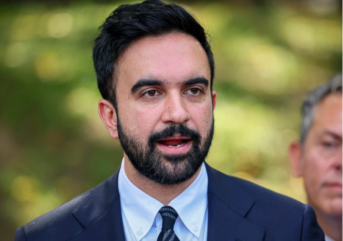 Zohran Mamdani’s Swearing-In CANCELED After He REFUSED to Swear Oath on the U.S. Constitution!