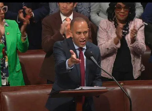 Mamdani’s Socialist Allies To Primary Hakeem Jeffries, Other N.Y. House Dems