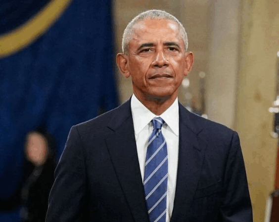 Photo Of Barack Obama In DC Goes Viral