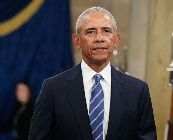 Photo Of Barack Obama In DC Goes Viral