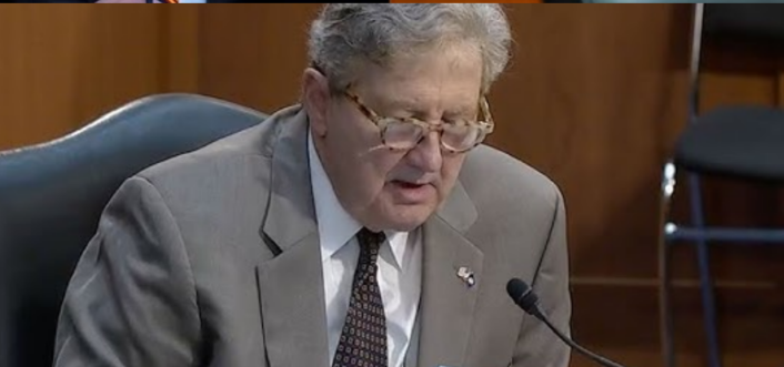 Senator Kennedy Blasts Minnesota Welfare Fraud: “Clown World on Steroids” and a Billion-Dollar Betrayal