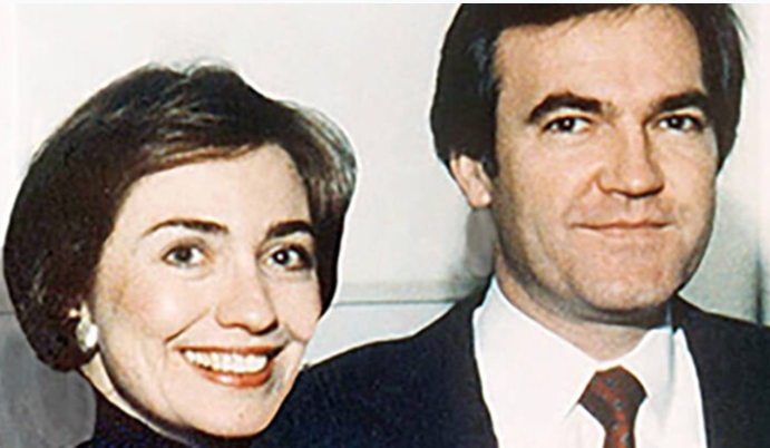 BOMBSHELL: Leaked Epstein Emails Reveal Hillary Clinton’s Secret Affair psss